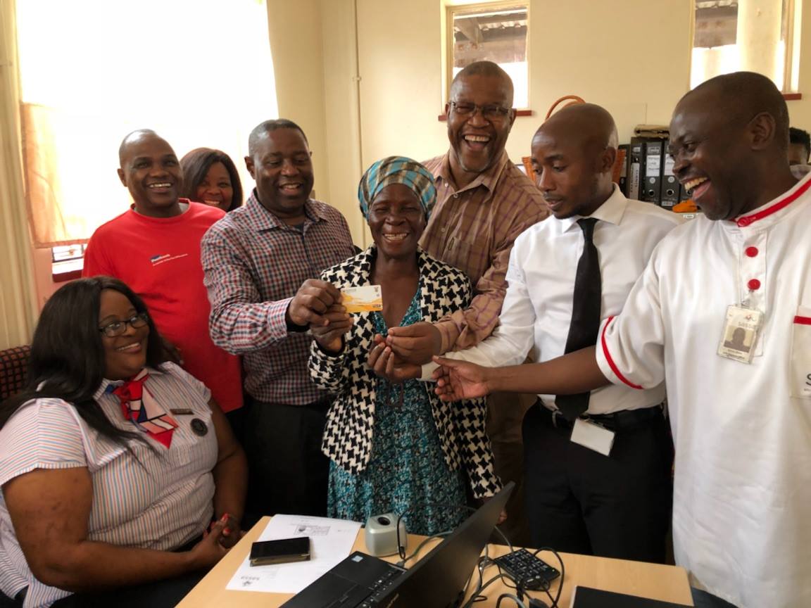 SASSA officials assisted an elderly woman received a Gold Card for grant payment. SASSA Gold Cards Remain Valid for June 2025